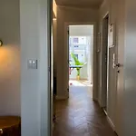 Design no centro histórico a 30 min Lisboa Apartamento *