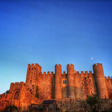 Historic Centre, Near Lisbon, Fast Wi-Fi *