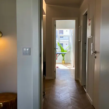 Modern Urban Soul Retreat Apartment *