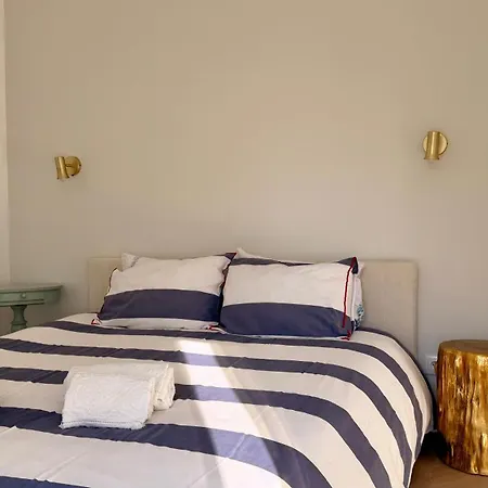 Modern Urban Soul Retreat