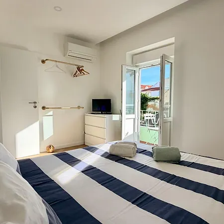 Modern Urban Soul Retreat Apartment *