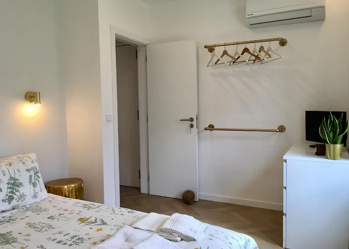 Modern Urban Soul Retreat *